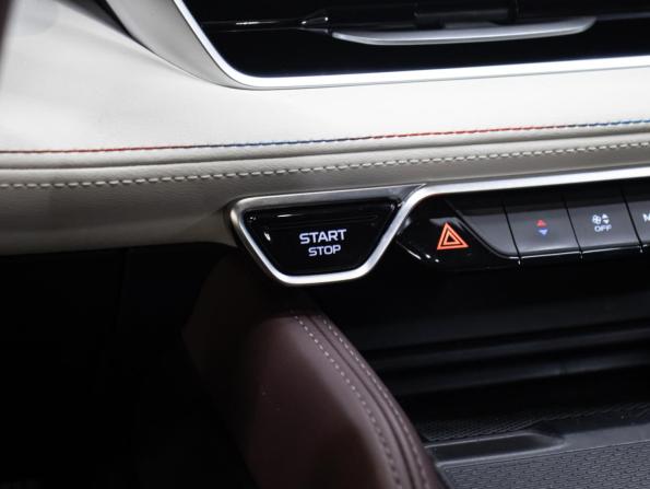 Geely Monjaro I с пробегом 2023 года, цена 3 098 000 рублей, 47273 км, внедорожник, Автокод Объявления