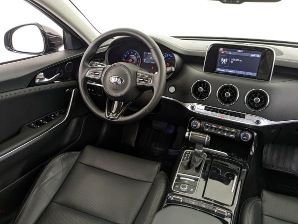 Kia Stinger I с пробегом 2018 года, цена 2 450 000 рублей, 105810 км, лифтбек, Автокод Объявления