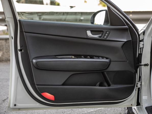 Kia Optima IV Рестайлинг с пробегом 2019 года, цена 2 038 000 рублей, 159702 км, седан, Автокод Объявления