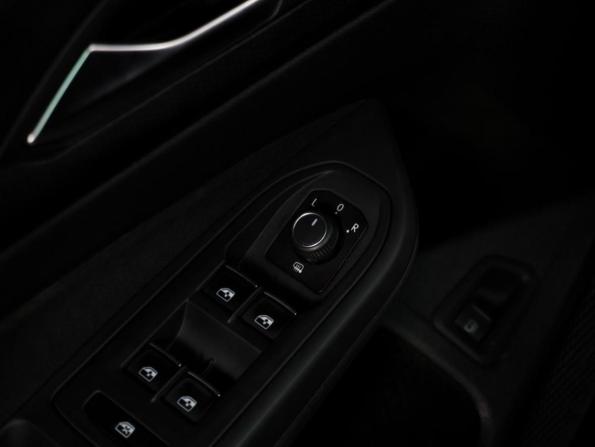 Volkswagen Golf VIII с пробегом 2020 года, цена 2 859 000 рублей, 74391 км, хэтчбек, Автокод Объявления