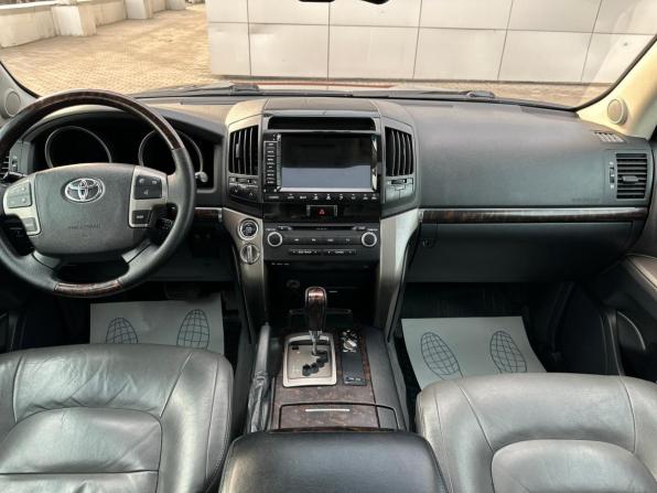 Toyota Land Cruiser 200 Series с пробегом 2009 года, цена 2 380 000 рублей, 236950 км, внедорожник, Автокод Объявления