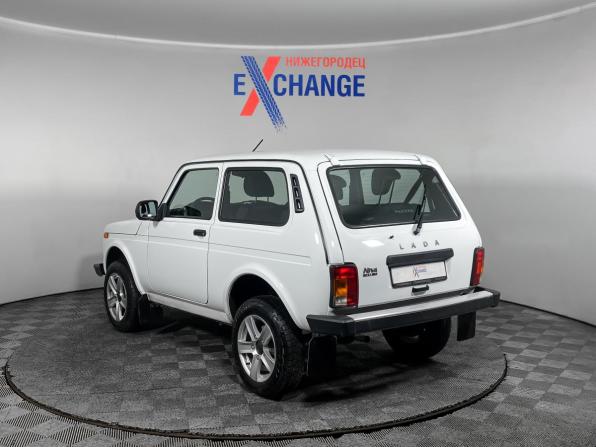 Lada (ВАЗ) Niva Legend с пробегом 2024 года, цена 979 000 рублей, 30000 км, внедорожник, Автокод Объявления