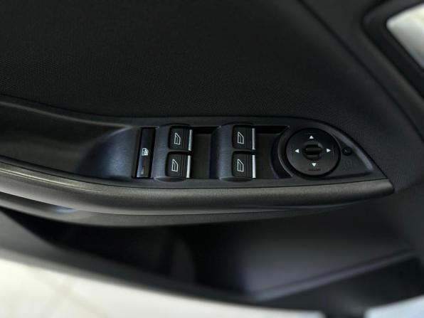 Ford Focus III Рестайлинг с пробегом 2017 года, цена 1 200 000 рублей, 104768 км, седан, Автокод Объявления
