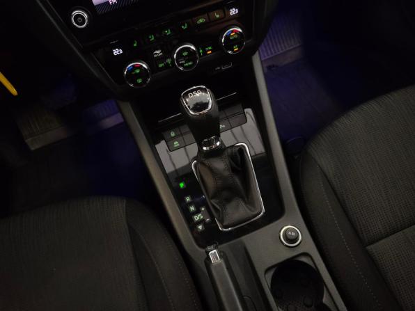 Skoda Octavia III (A7) Рестайлинг с пробегом 2019 года, цена 1 699 000 рублей, 182473 км, лифтбек, Автокод Объявления