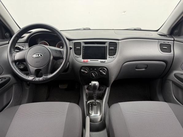 Kia Rio II Рестайлинг с пробегом 2010 года, цена 650 000 рублей, 125358 км, седан, Автокод Объявления