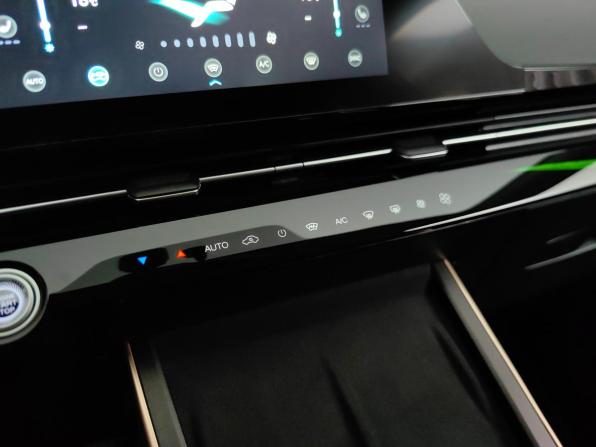 Omoda C5 I с пробегом 2024 года, цена 1 785 000 рублей, 21500 км, внедорожник, Автокод Объявления