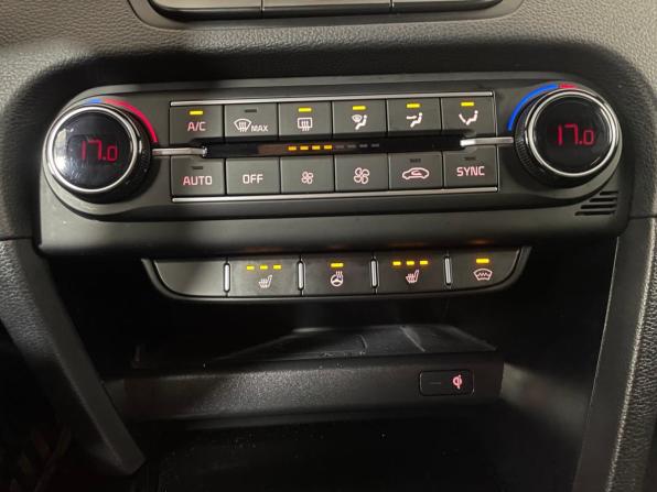 Kia XCeed I с пробегом 2021 года, цена 2 231 000 рублей, 62262 км, хэтчбек, Автокод Объявления