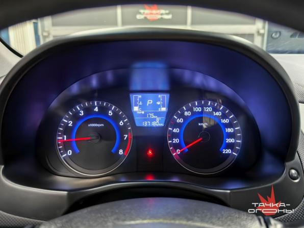 Hyundai Solaris I Рестайлинг с пробегом 2015 года, цена 1 048 000 рублей, 136524 км, седан, Автокод Объявления