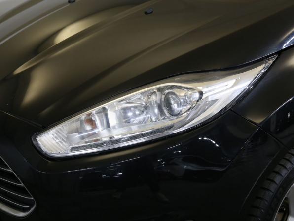 Ford Fiesta Mk6 Рестайлинг с пробегом 2017 года, цена 945 000 рублей, 94983 км, седан, Автокод Объявления