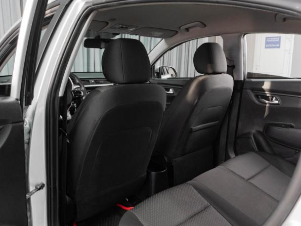 Kia Rio IV Рестайлинг с пробегом 2021 года, цена 1 449 000 рублей, 174766 км, седан, Автокод Объявления