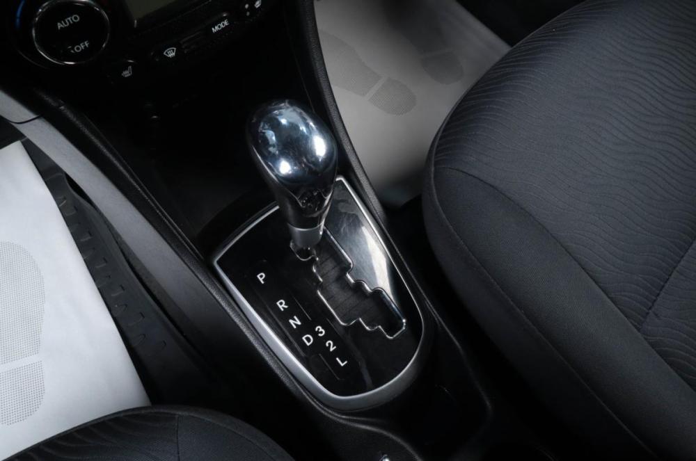 Hyundai Solaris I Челябинск  - изображение 16