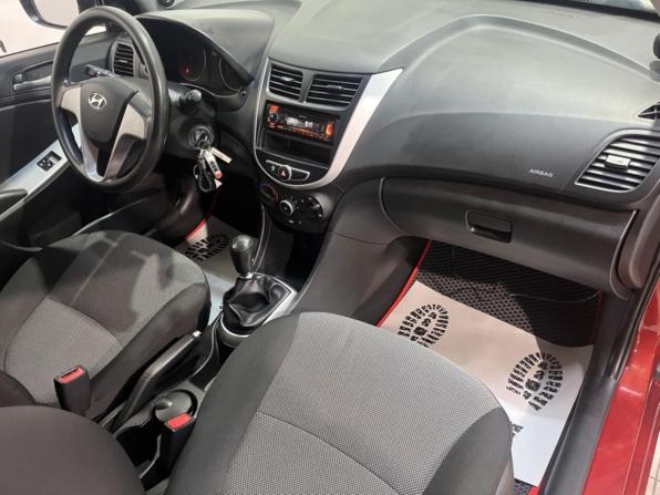 Hyundai Solaris I с пробегом 2013 года, цена 681 000 рублей, 239230 км, хэтчбек, Автокод Объявления