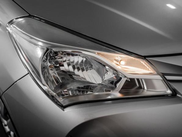 Toyota Vitz III (XP130) Рестайлинг 2 с пробегом 2017 года, цена 899 500 рублей, 186340 км, хэтчбек, Автокод Объявления
