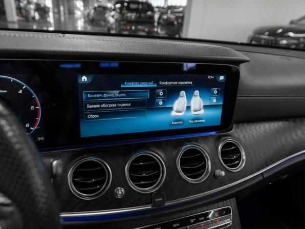 Mercedes-Benz E-Класс V (W213 S213 C238) Рестайлинг с пробегом 2021 года, цена 4 950 000 рублей, 62032 км, седан, Автокод Объявления