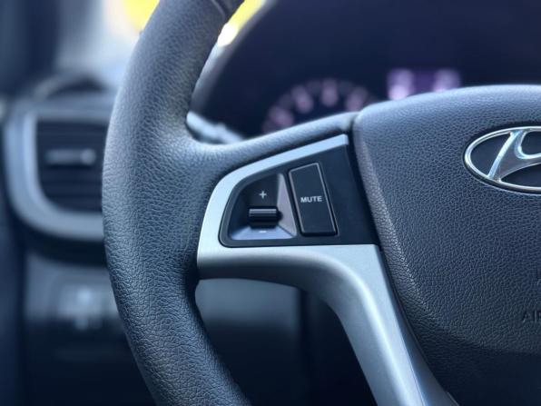 Hyundai Solaris I Рестайлинг с пробегом 2016 года, цена 749 000 рублей, 169760 км, седан, Автокод Объявления