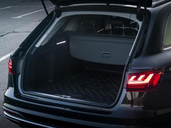 Audi A4 V (B9) Рестайлинг с пробегом 2019 года, цена 3 238 000 рублей, 163903 км, универсал, Автокод Объявления