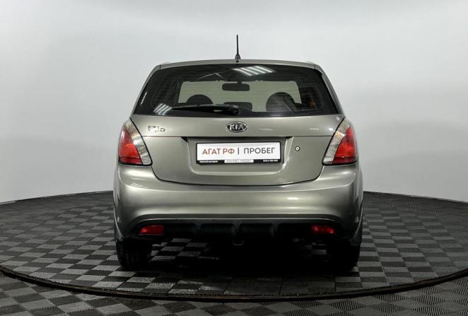 Kia Rio II Рестайлинг с пробегом 2010 года, цена 670 000 рублей, 86288 км, хэтчбек, Автокод Объявления