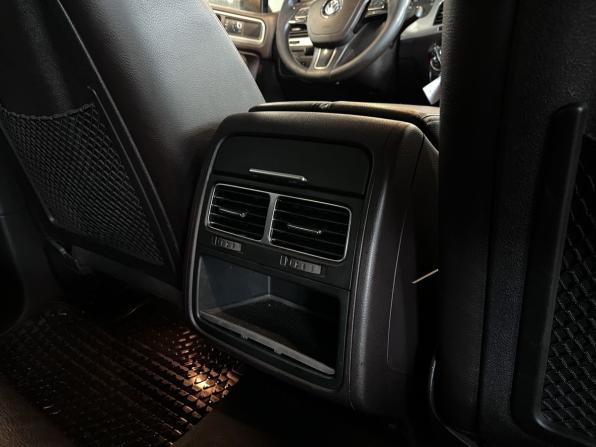 Volkswagen Touareg II с пробегом 2010 года, цена 1 285 000 рублей, 551435 км, внедорожник, Автокод Объявления