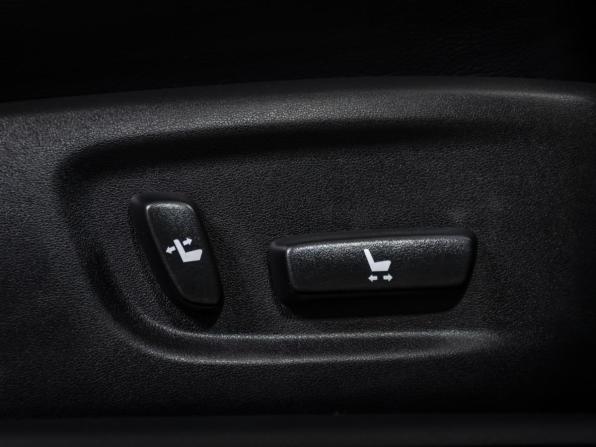 Toyota Camry VII (XV50) Рестайлинг с пробегом 2016 года, цена 1 997 000 рублей, 192616 км, седан, Автокод Объявления