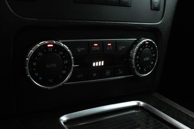 Mercedes-Benz GLK-Класс I (X204) Рестайлинг с пробегом 2012 года, цена 1 669 000 рублей, 309461 км, внедорожник, Автокод Объявления