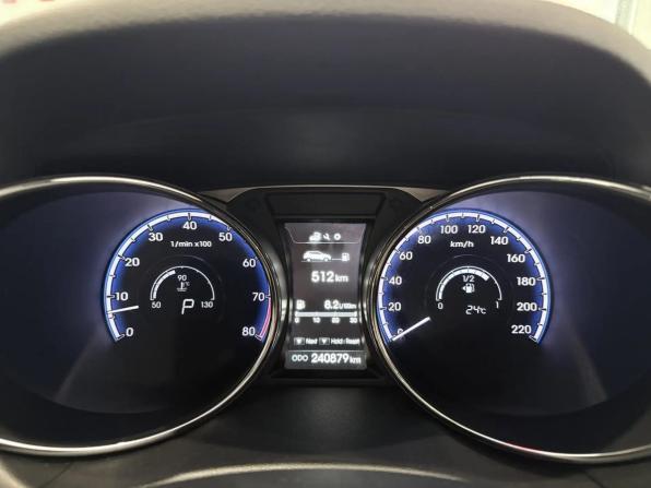 Hyundai ix35 I Рестайлинг с пробегом 2014 года, цена 1 047 000 рублей, 240878 км, внедорожник, Автокод Объявления