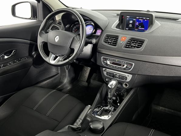 Renault Fluence I Рестайлинг с пробегом 2014 года, цена 990 000 рублей, 100000 км, седан, Автокод Объявления
