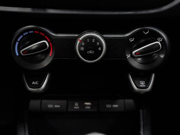 Kia Rio IV с пробегом 2018 года, цена 1 100 000 рублей, 88552 км, седан, Автокод Объявления