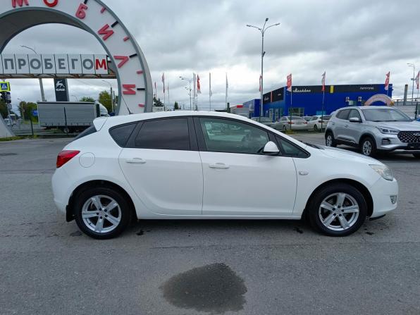 Opel Astra J Рестайлинг с пробегом 2012 года, цена 719 995 рублей, 168168 км, хэтчбек, Автокод Объявления