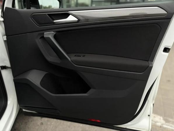 Volkswagen Tiguan II с пробегом 2020 года, цена 2 290 000 рублей, 166375 км, внедорожник, Автокод Объявления