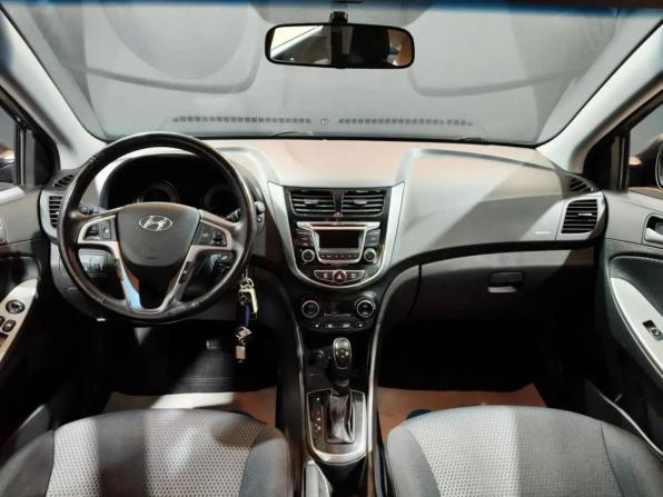 Hyundai Solaris I Рестайлинг с пробегом 2015 года, цена 1 120 000 рублей, 91333 км, хэтчбек, Автокод Объявления