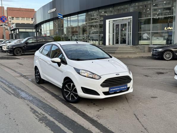 Ford Fiesta Mk6 Рестайлинг с пробегом 2015 года, цена 650 000 рублей, 100254 км, седан, Автокод Объявления