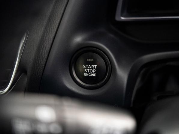 Mazda Axela III Рестайлинг с пробегом 2017 года, цена 1 330 000 рублей, 122069 км, хэтчбек, Автокод Объявления