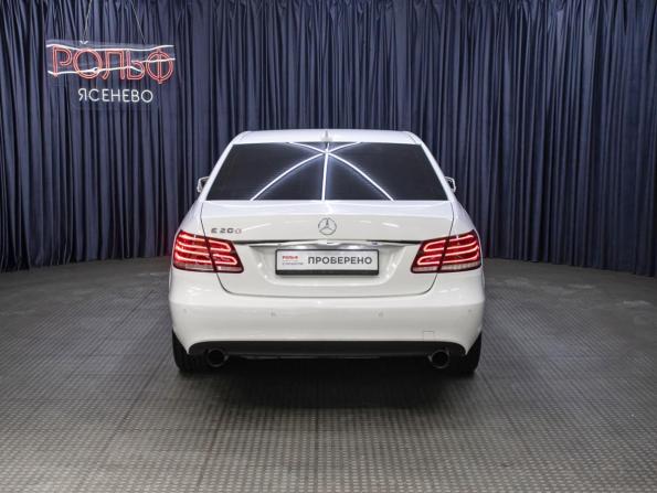Mercedes-Benz E-Класс IV (W212 S212 C207) Рестайлинг с пробегом 2013 года, цена 1 890 000 рублей, 227753 км, седан, Автокод Объявления