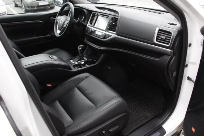 Toyota Highlander III (XU50) Рестайлинг с пробегом 2018 года, цена 4 590 000 рублей, 45534 км, внедорожник, Автокод Объявления