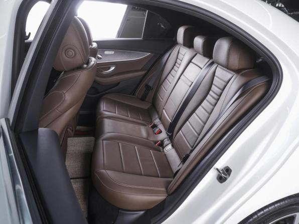 Mercedes-Benz E-Класс V (W213 S213 C238) Рестайлинг с пробегом 2022 года, цена 5 990 000 рублей, 48381 км, седан, Автокод Объявления