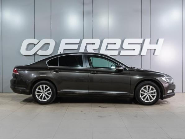 Volkswagen Passat B8 с пробегом 2017 года, цена 1 799 000 рублей, 191164 км, седан, Автокод Объявления