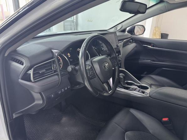 Toyota Camry VIII (XV70) Рестайлинг с пробегом 2021 года, цена 3 130 000 рублей, 121518 км, седан, Автокод Объявления