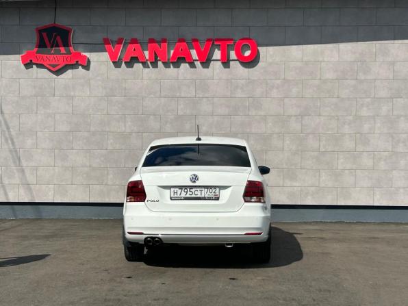 Volkswagen Polo V Рестайлинг с пробегом 2018 года, цена 1 490 000 рублей, 88304 км, седан, Автокод Объявления