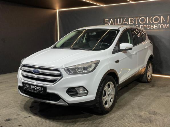 Ford Kuga II Рестайлинг с пробегом 2018 года, цена 1 350 000 рублей, 211015 км, внедорожник, Автокод Объявления