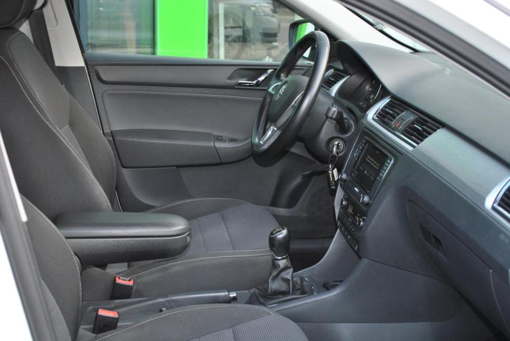 Skoda Rapid I Москва  - изображение 21