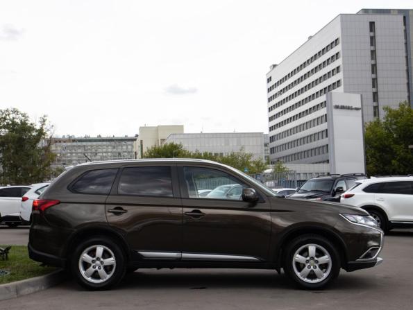 Mitsubishi Outlander III Рестайлинг 2 с пробегом 2015 года, цена 1 423 000 рублей, 229521 км, внедорожник, Автокод Объявления