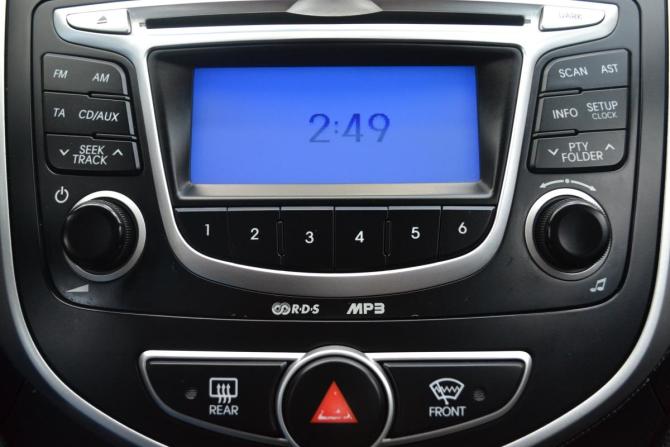 Hyundai Solaris I с пробегом 2012 года, цена 750 000 рублей, 140434 км, хэтчбек, Автокод Объявления