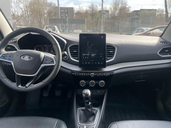 Lada (ВАЗ) Vesta I Рестайлинг (NG) с пробегом 2025 года, цена 1 859 000 рублей, 5000 км, седан, Автокод Объявления