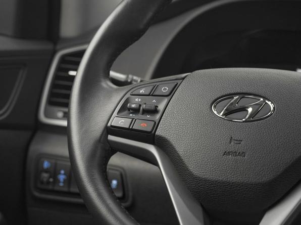 Hyundai Tucson III с пробегом 2017 года, цена 1 449 000 рублей, 156400 км, внедорожник, Автокод Объявления