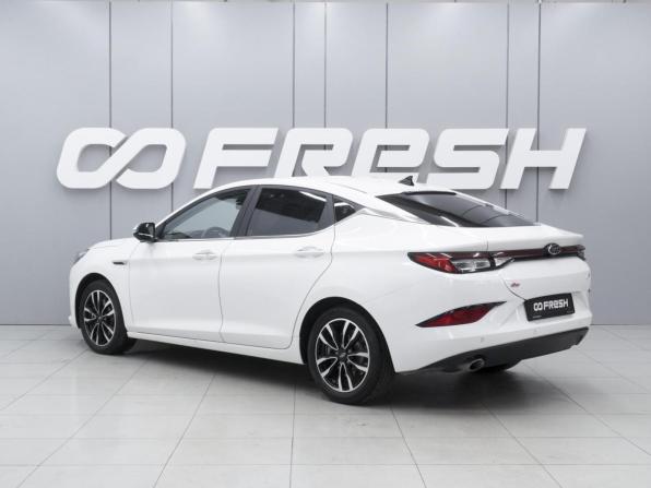 JAC J7 I с пробегом 2023 года, цена 1 425 000 рублей, 28108 км, лифтбек, Автокод Объявления