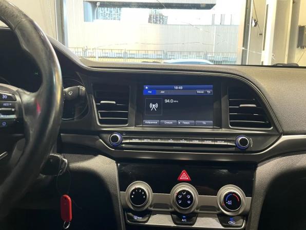 Hyundai Elantra VI (AD) Рестайлинг с пробегом 2019 года, цена 1 164 000 рублей, 350000 км, седан, Автокод Объявления