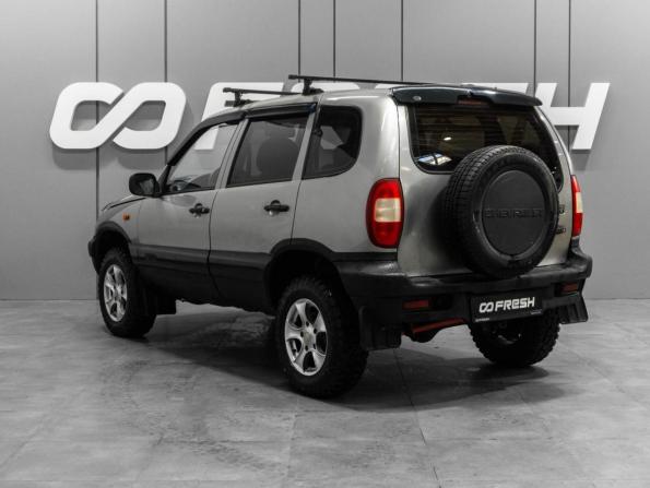 Chevrolet Niva I с пробегом 2009 года, цена 400 000 рублей, 233970 км, внедорожник, Автокод Объявления