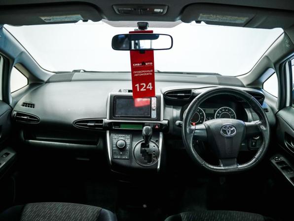 Toyota Wish II Рестайлинг с пробегом 2012 года, цена 1 350 000 рублей, 97297 км, минивэн, Автокод Объявления