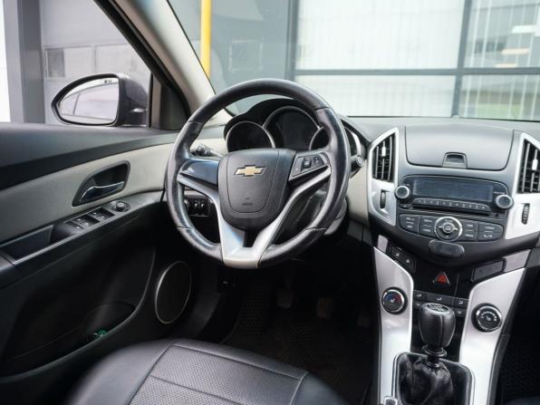 Chevrolet Cruze I Рестайлинг с пробегом 2013 года, цена 635 000 рублей, 233811 км, седан, Автокод Объявления