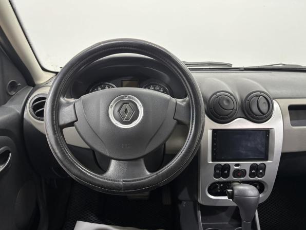 Renault Sandero I с пробегом 2012 года, цена 700 000 рублей, 74318 км, хэтчбек, Автокод Объявления